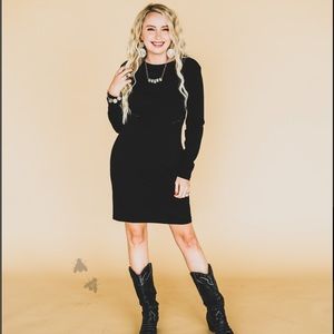 Va va voom little black dress (LBD)